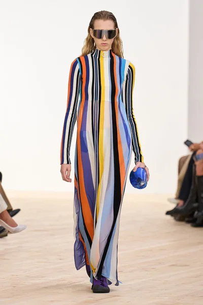 Look 22